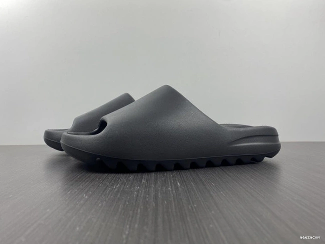 Onyx Adidas Slide HQ6448 Yeezy 0825